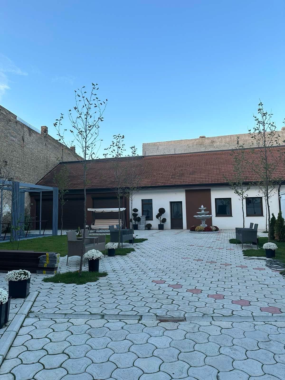 PHOTO-2023-11-19-19-01-20 2