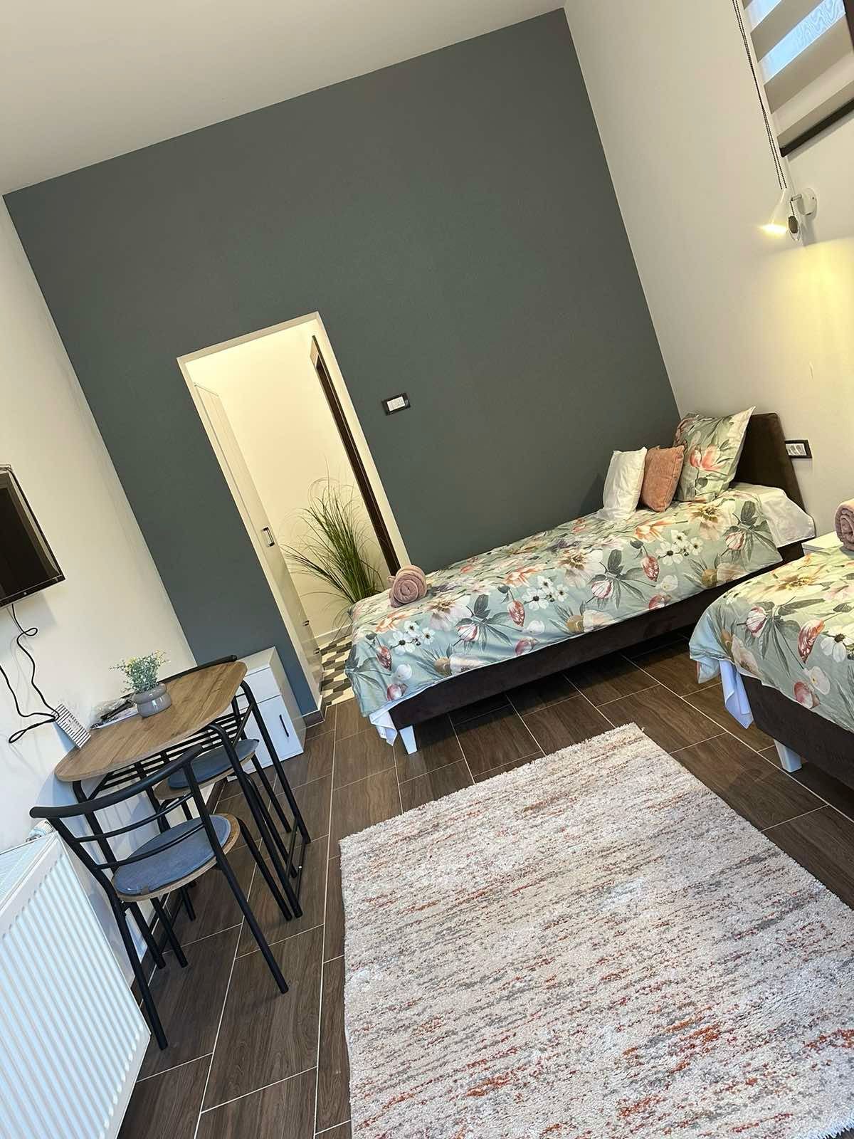 PHOTO-2023-11-19-19-01-22 2