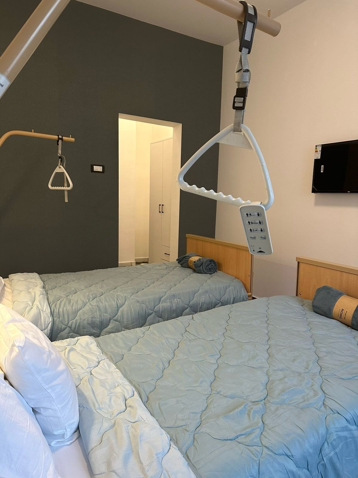 PHOTO-2023-11-19-19-01-23